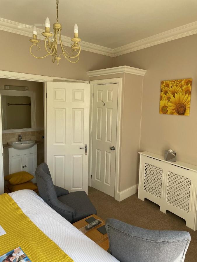 The Courtyard Guest House Great Yarmouth Esterno foto
