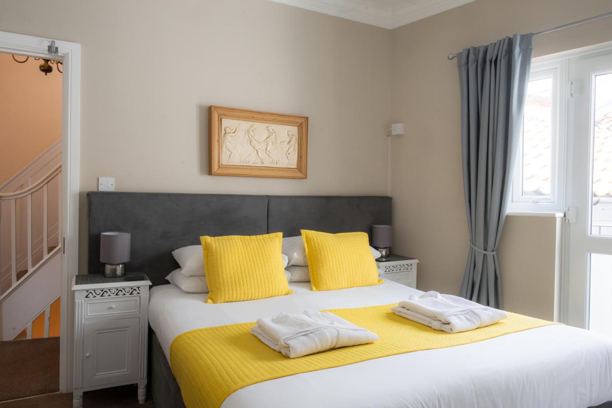 The Courtyard Guest House Great Yarmouth Esterno foto