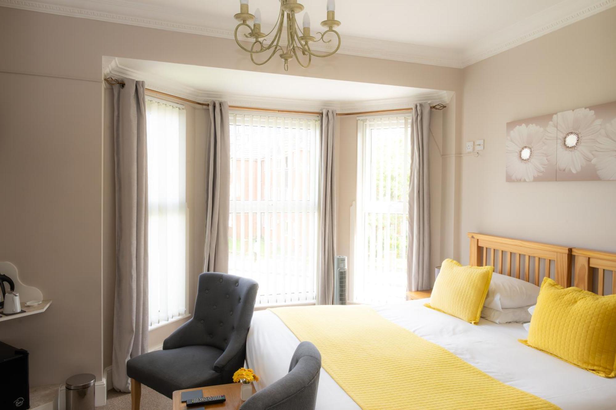 The Courtyard Guest House Great Yarmouth Esterno foto