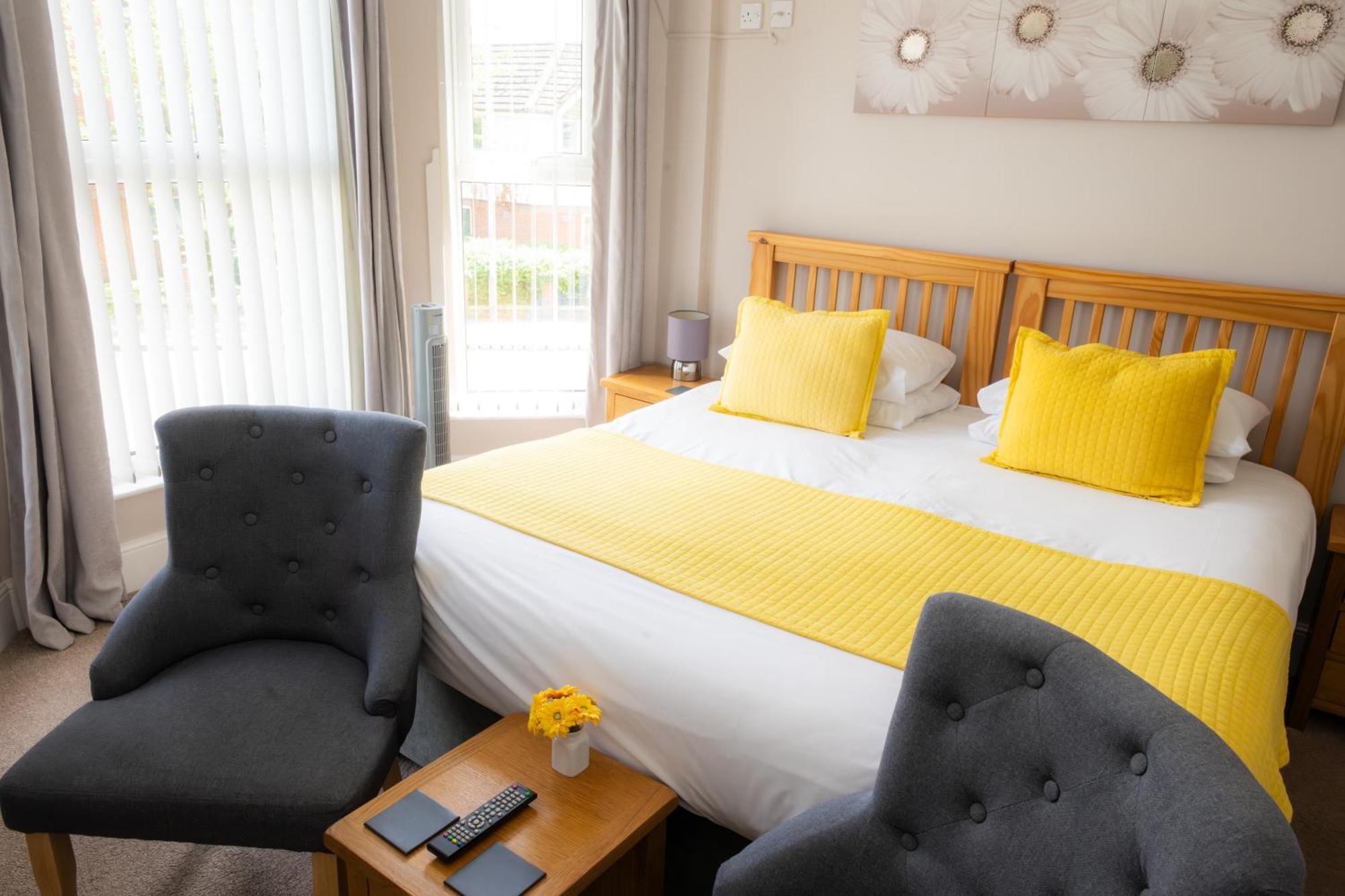The Courtyard Guest House Great Yarmouth Esterno foto