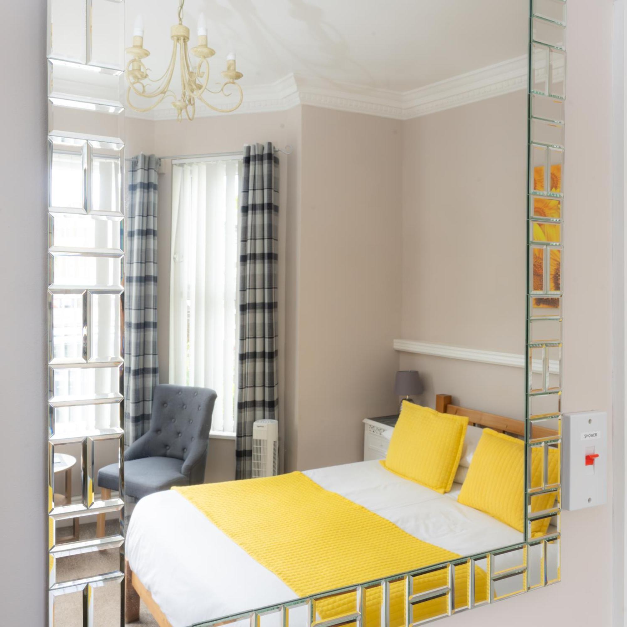 The Courtyard Guest House Great Yarmouth Esterno foto