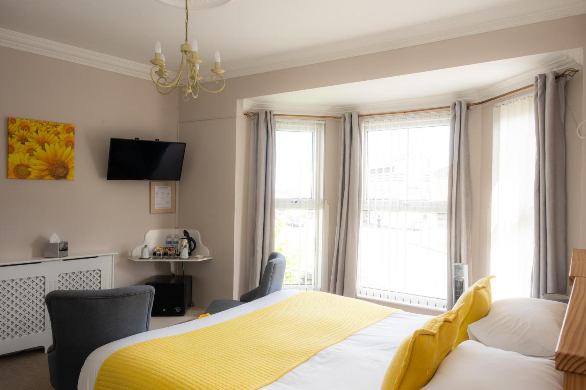 The Courtyard Guest House Great Yarmouth Esterno foto