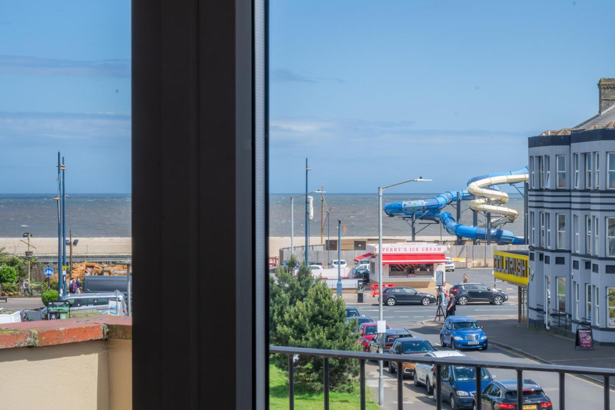 The Courtyard Guest House Great Yarmouth Esterno foto