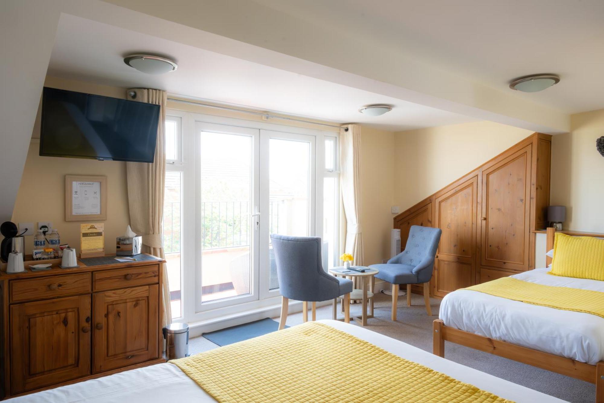 The Courtyard Guest House Great Yarmouth Esterno foto