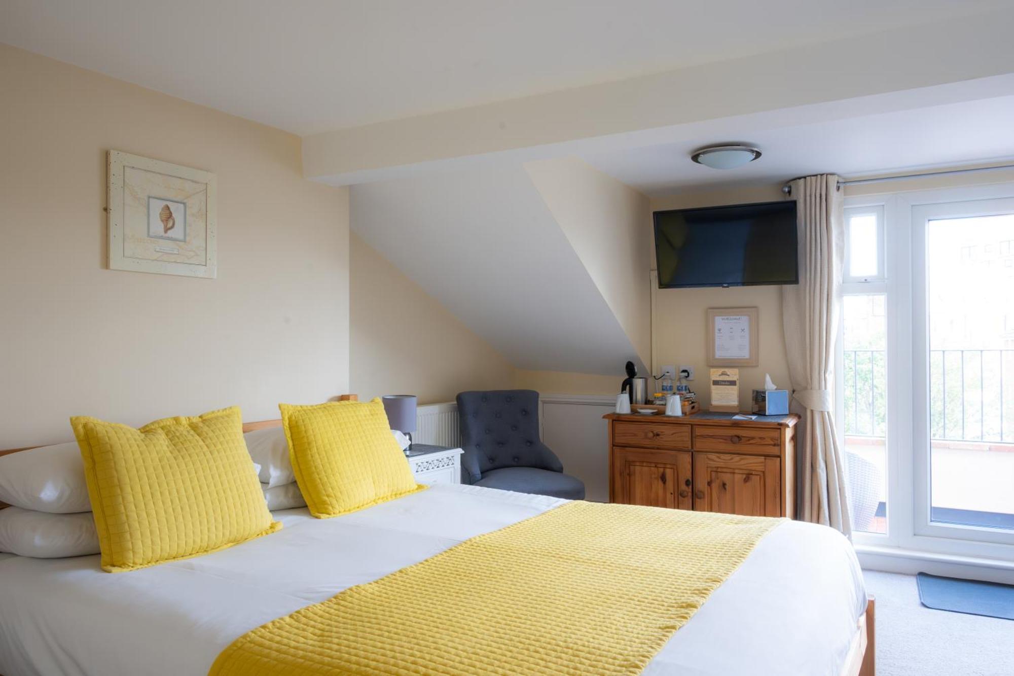 The Courtyard Guest House Great Yarmouth Esterno foto
