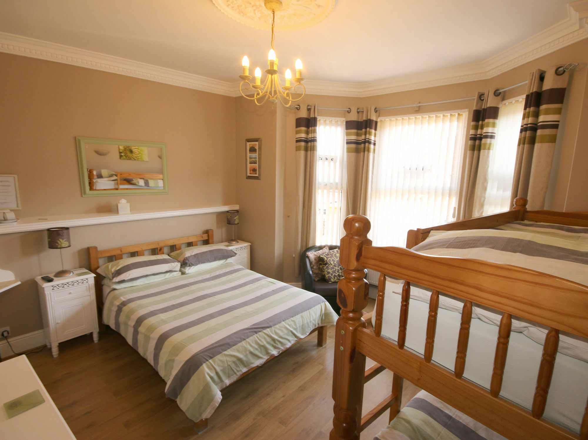 The Courtyard Guest House Great Yarmouth Esterno foto